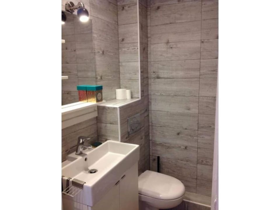 Studio suréquipé les pieds dans l'eau Apartment in Hyères