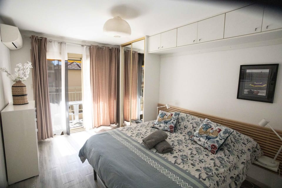 Spacieux logement en bord de mer Apartment in Antibes