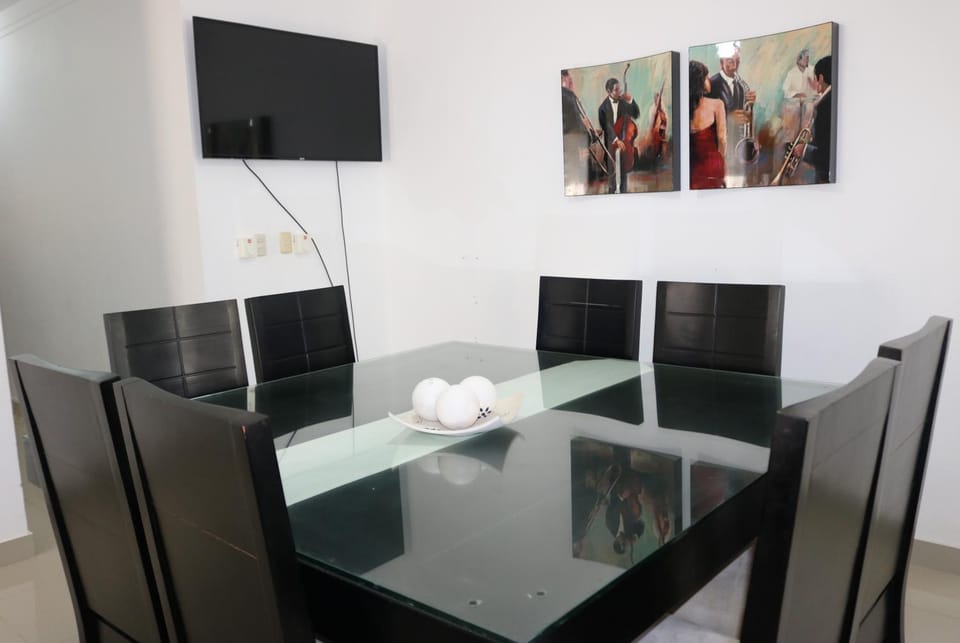 TV and multimedia, Dining area