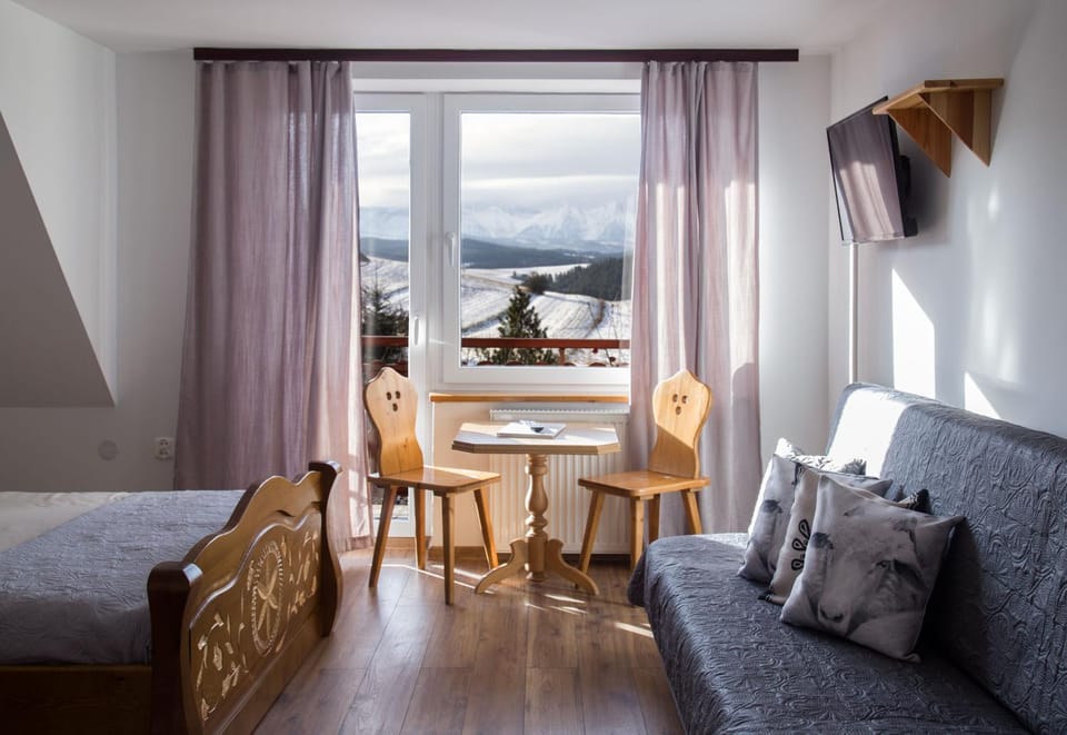 Seating area, Mountain view