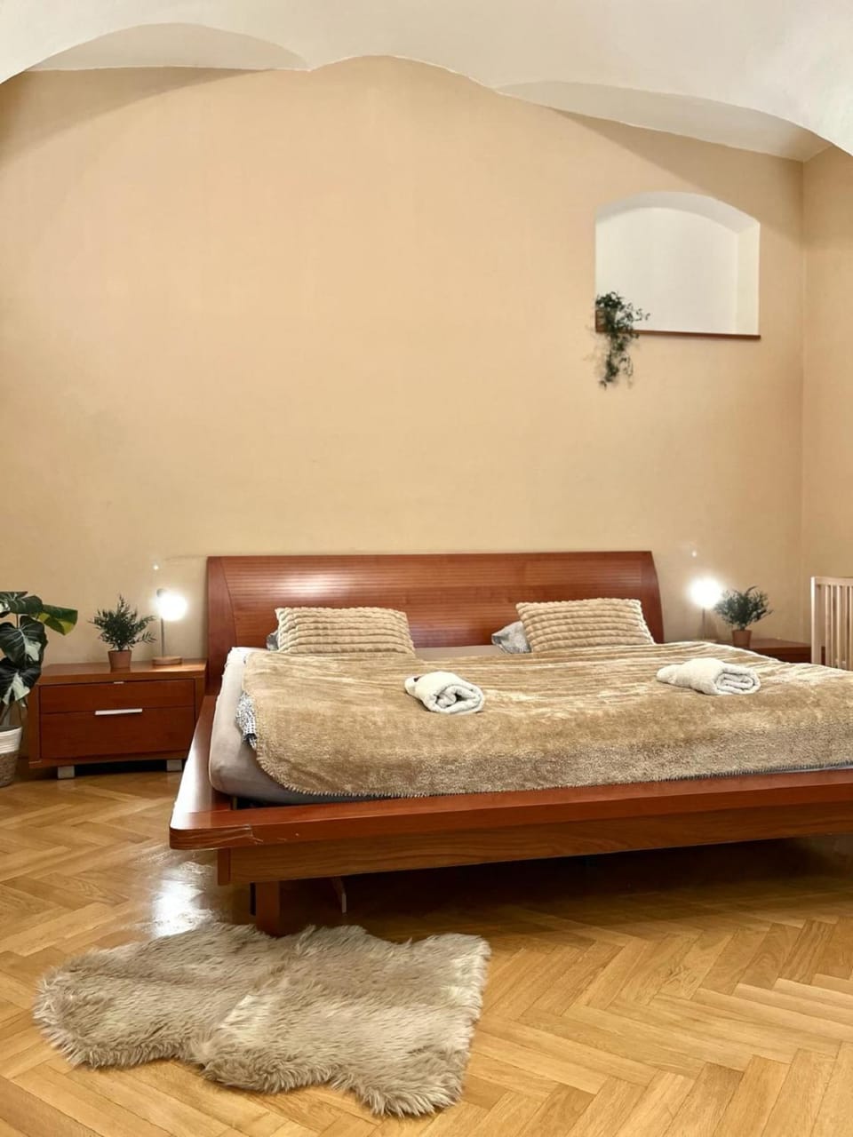 Bed, Bedroom