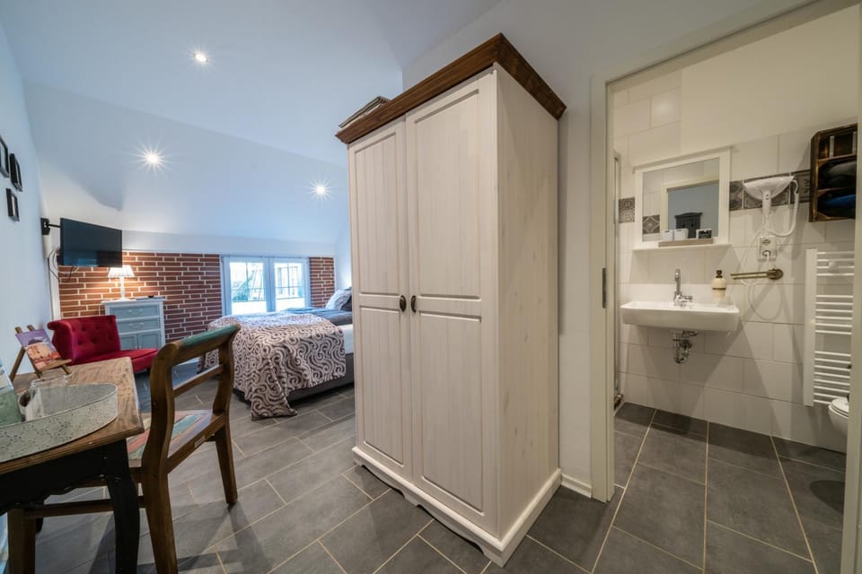 INSEL-LAND-HOTEL MICHAELSEN -Boutique Hotel- im Ostland mit Yoga u Sauna Hotel in Borkum