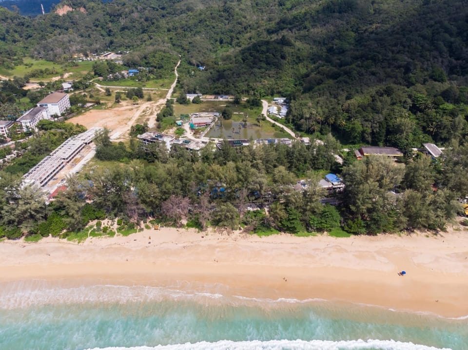 Naithon Beachfront Condotel Apartment in Choeng Thale
