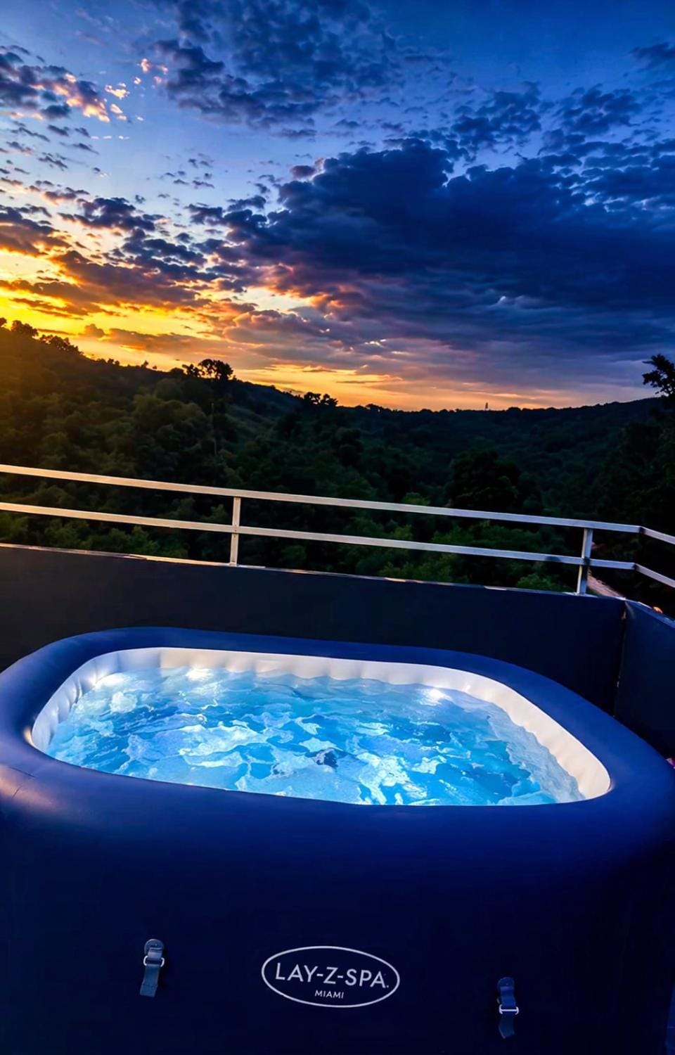A Casa Lazer Completo com Ofurô Super Quente e Sinuca Caldas Novas Vista Serra, Paradisiaca lll e Roupa de cama e Banho, Parcelamos até 12x no Cartão de Crédito Sem Juros House in State of Goiás