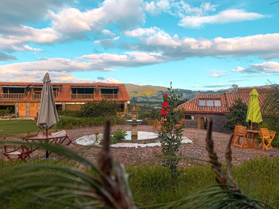 Hacienda la Odisea House in Cundinamarca, Colombia