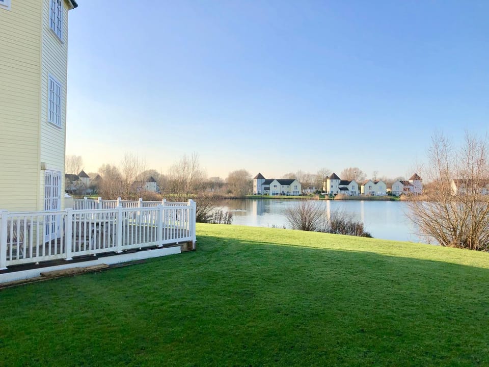 Garden, Garden view, Lake view
