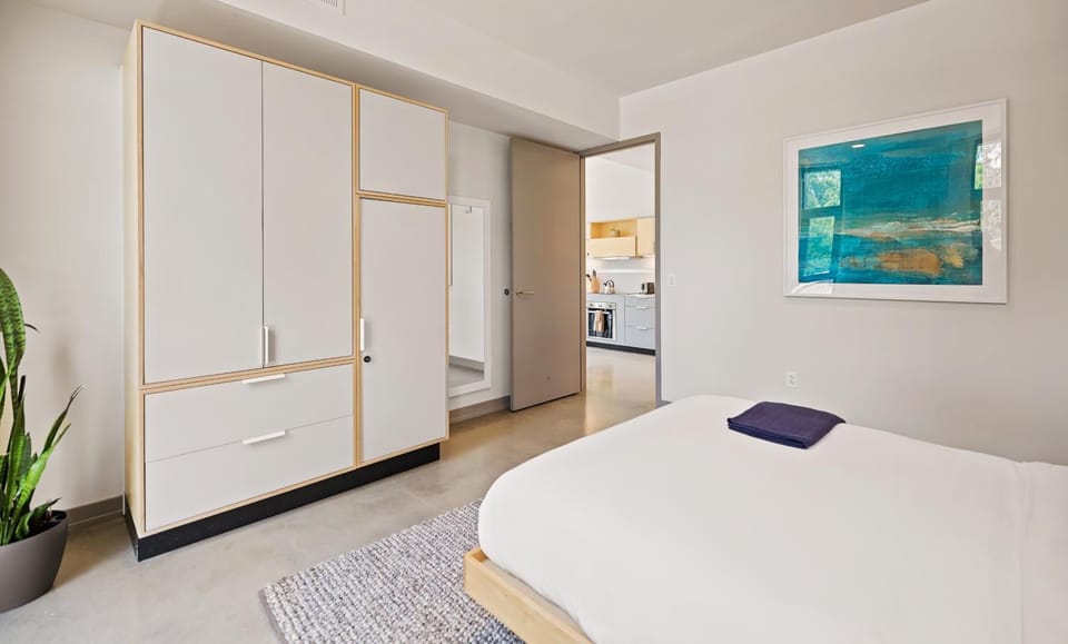 Bedroom, wardrobe