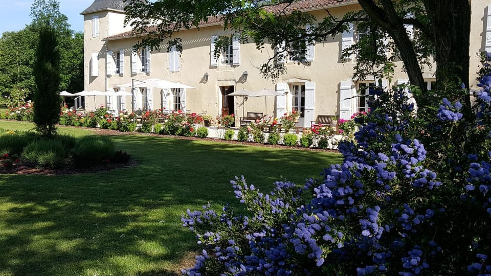 Facade/entrance, Garden