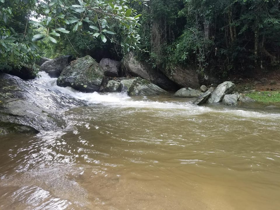 Chalé Paraíso Fazendinha Cachoeira Pet Friendly House in State of Rio de Janeiro