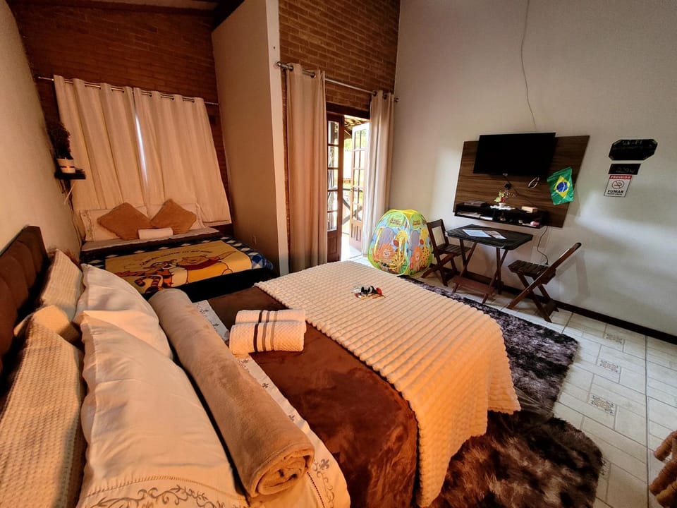 Chalé Paraíso Fazendinha Cachoeira Pet Friendly House in State of Rio de Janeiro