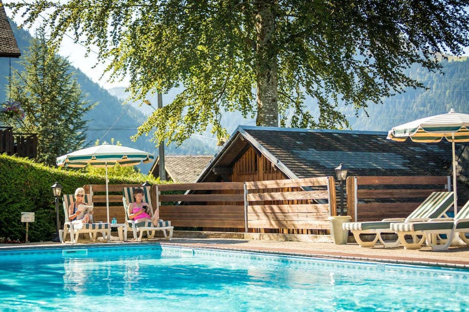 Swimming pool, Swimming pool