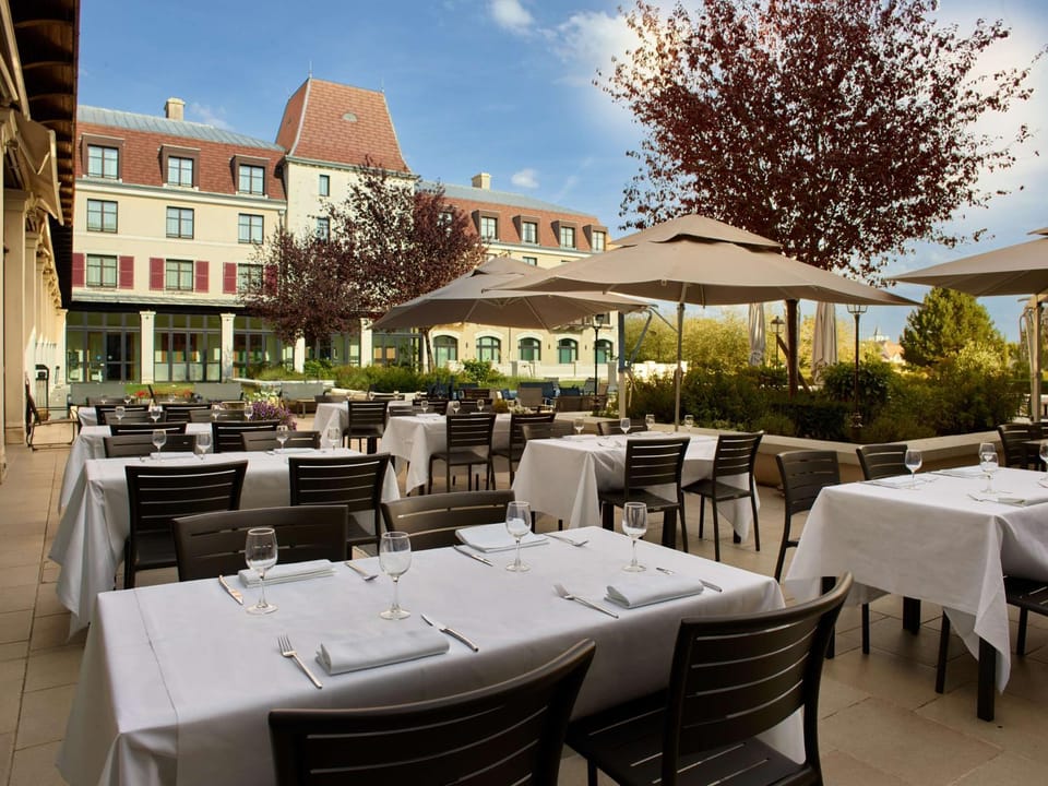 Patio, Restaurant/places to eat, Garden