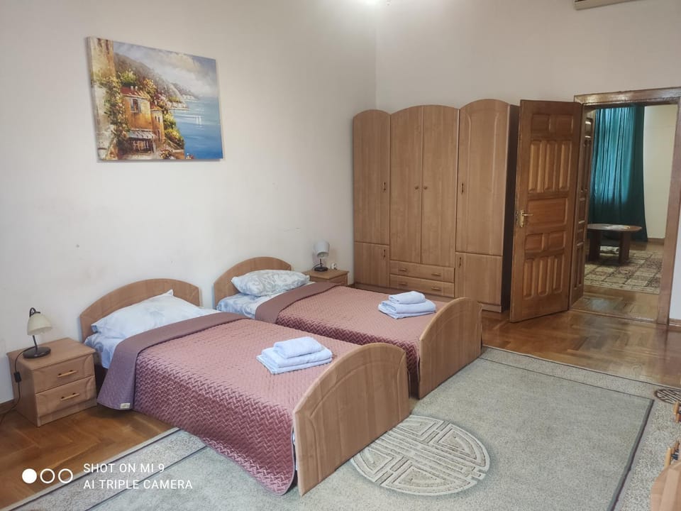 Apartments Domovik ,Kirilla i Mefodiya, 5 Apartment in Ukraine