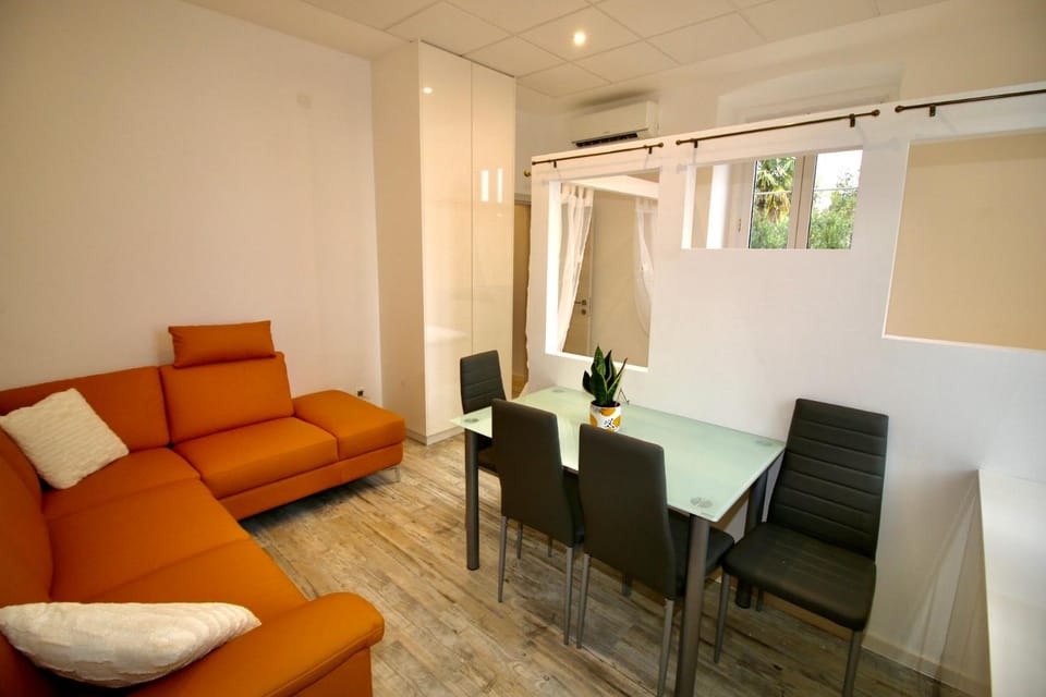 Beach Apartment Sarah Apartment in Lovran