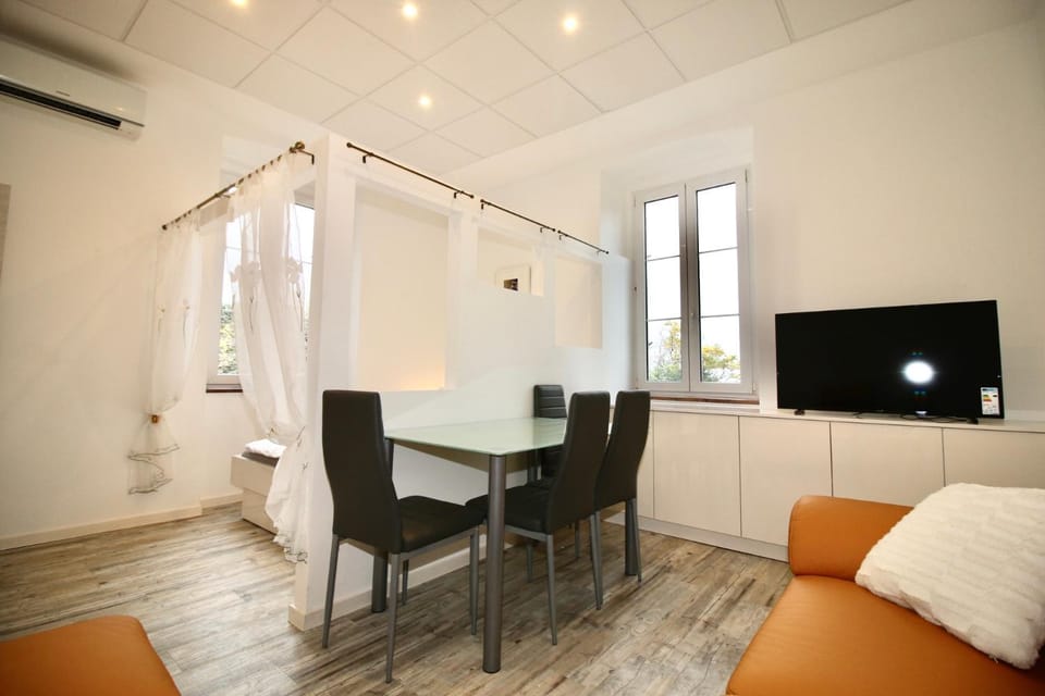 Beach Apartment Sarah Apartment in Lovran