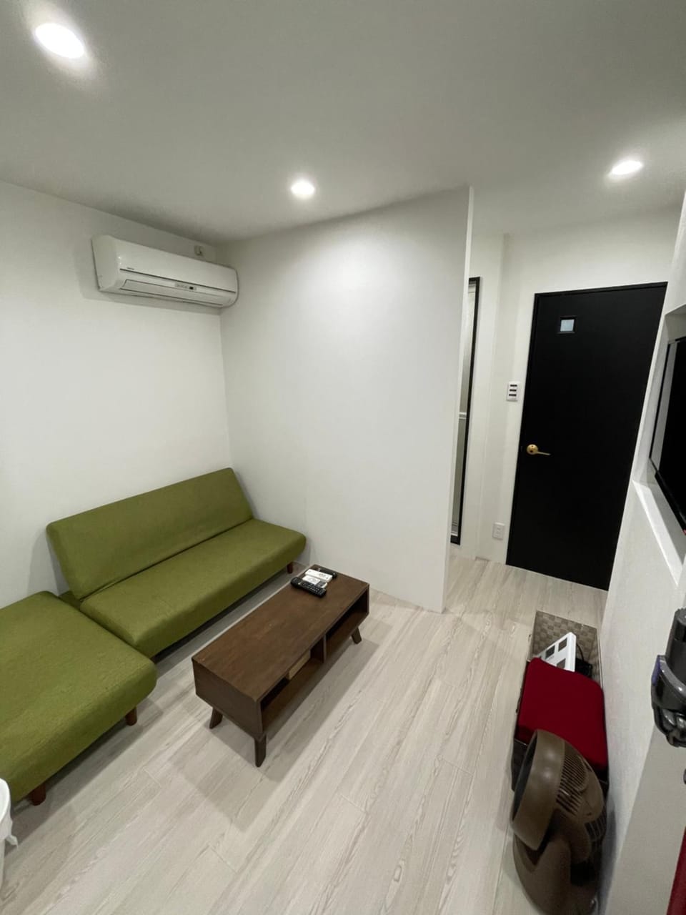 TV and multimedia, Living room, air conditioner