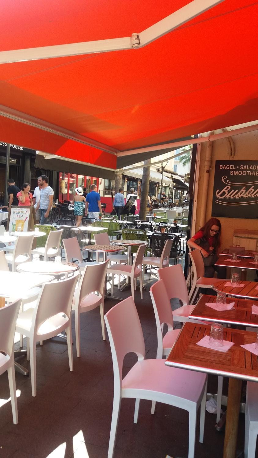 STUDIO 3mn A PIED DE LA PLAGE AVEC TERRASSE Apartment in Antibes