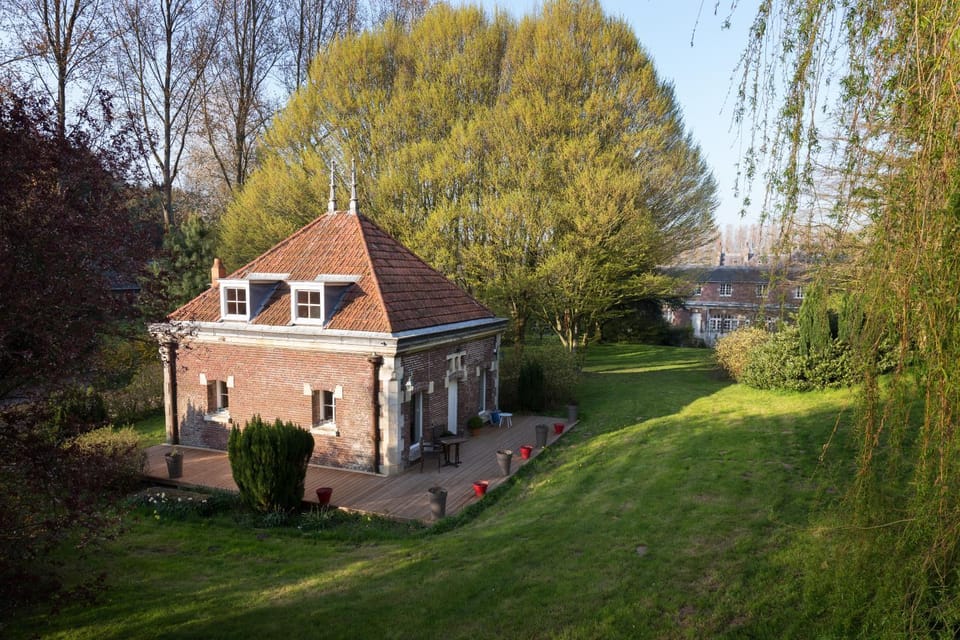 Property building, Natural landscape, Garden, Garden view