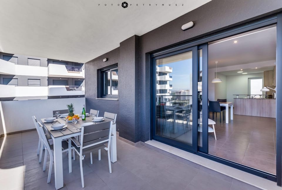 Balcony/Terrace, Dining area