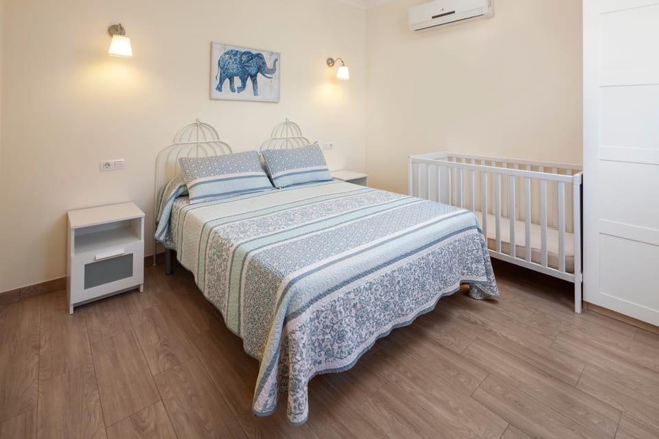 Living room, Bedroom