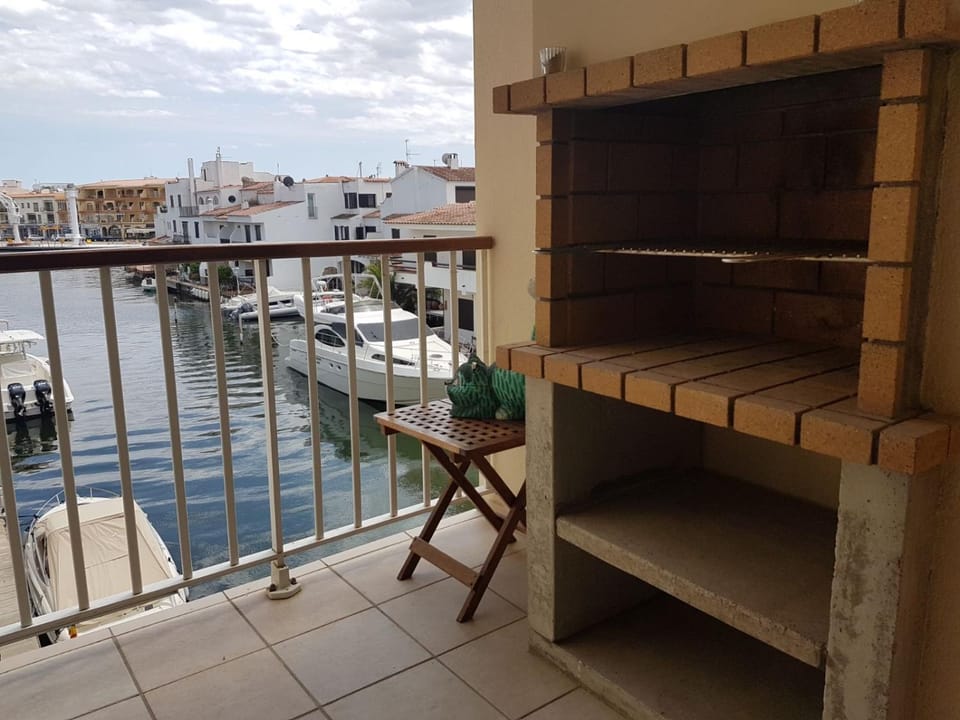 BBQ facilities, Balcony/Terrace