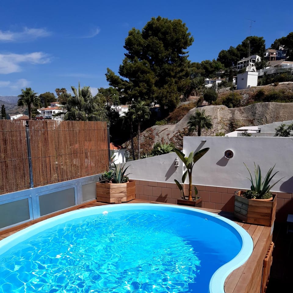 Pool view, Swimming pool