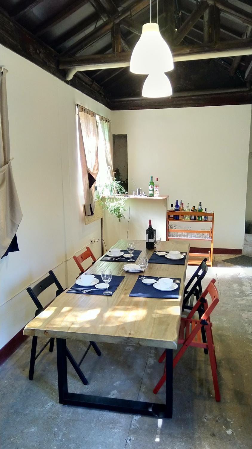 Restaurant/places to eat, Coffee/tea facilities, Kitchen or kitchenette, Kitchen or kitchenette, Dining area, Dining area, Alcoholic drinks, Non alcoholic drinks