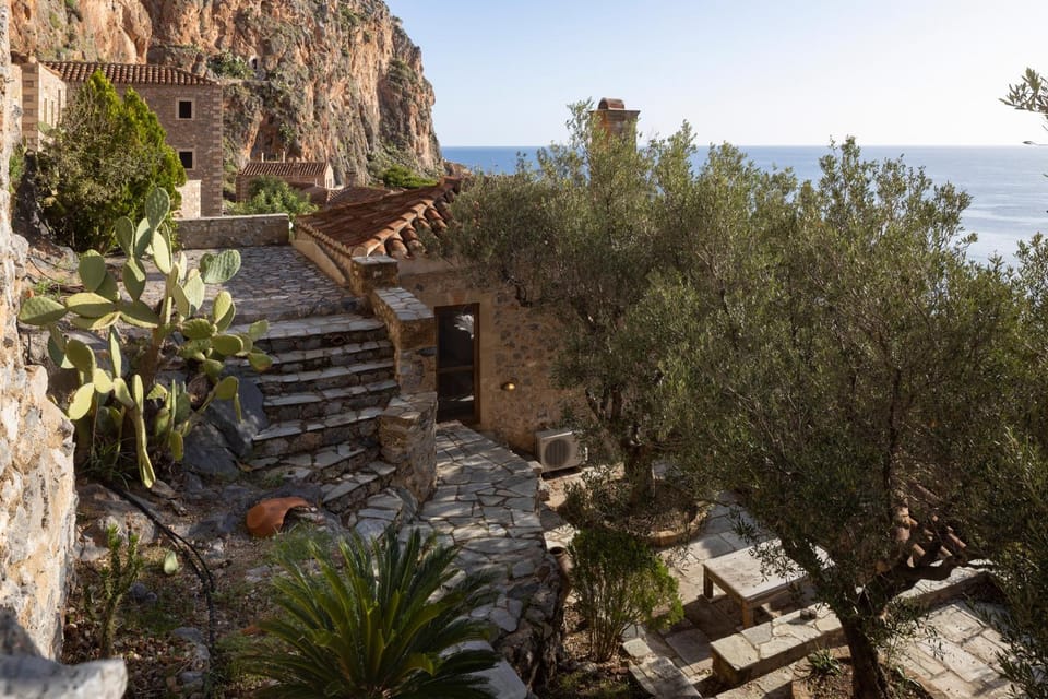 Garden view, Sea view