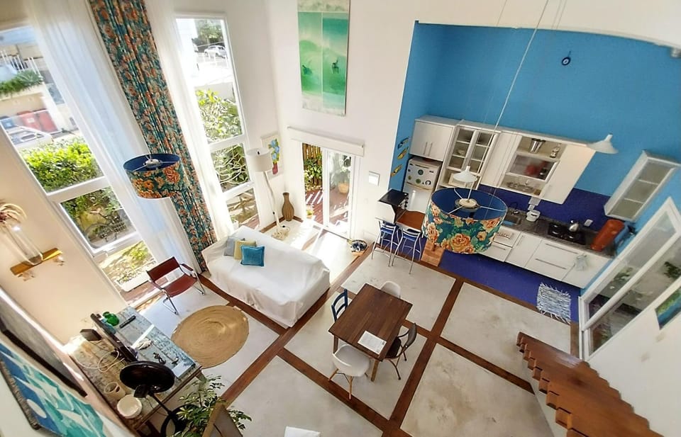 Kitchen or kitchenette, Seating area, Dining area