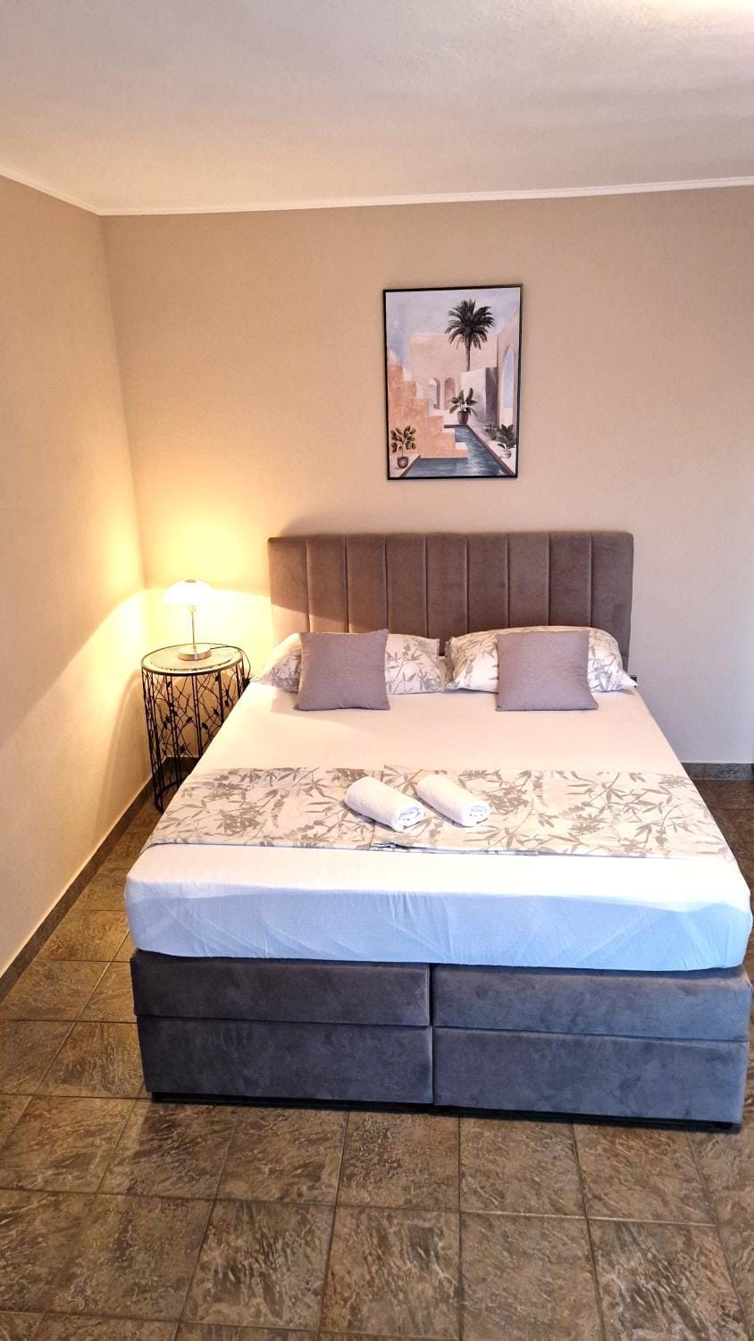 Bedroom, furniture