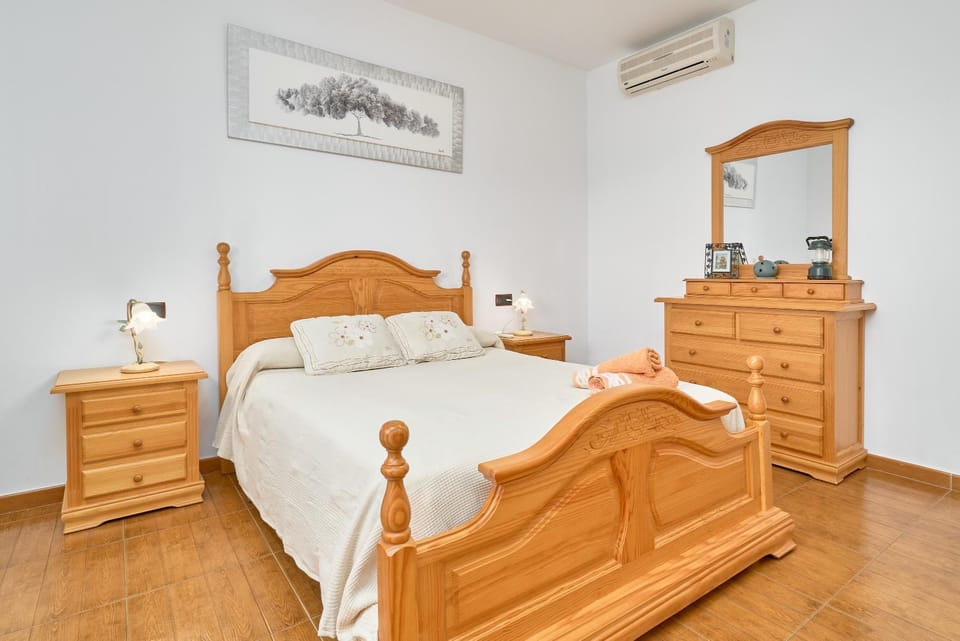 Living room, Bedroom