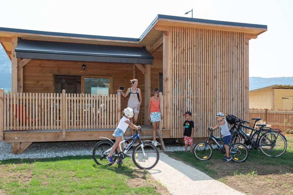 Patio, Facade/entrance, Cycling, Family