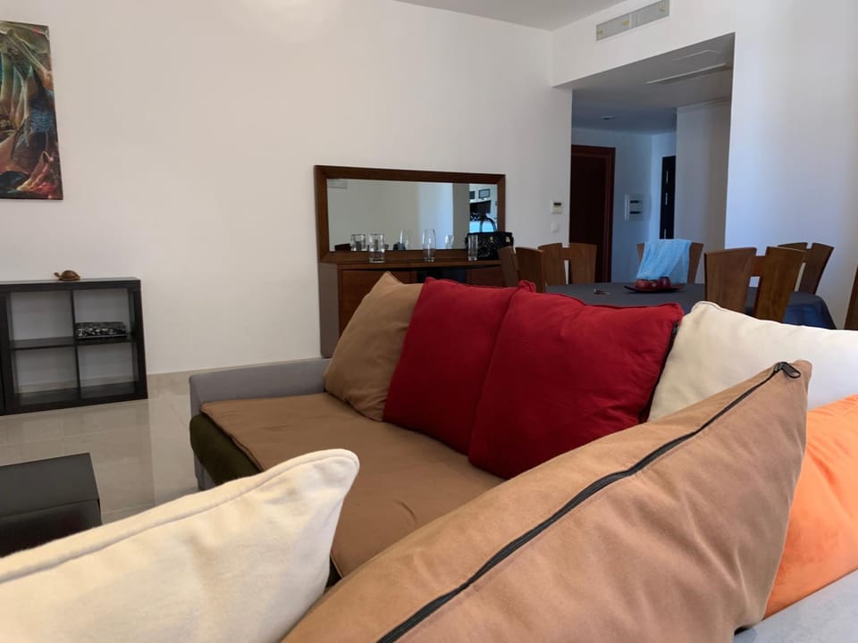 Charmant appartement pour famille uniquement en résidence à Oran Gambetta Apartment in Oran