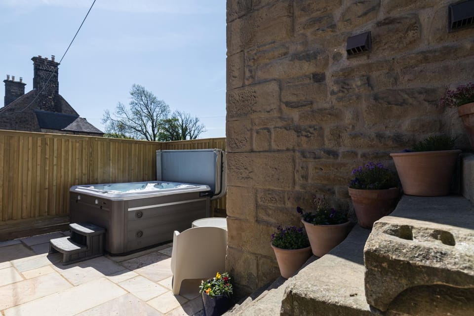 Patio, Garden, Hot Tub