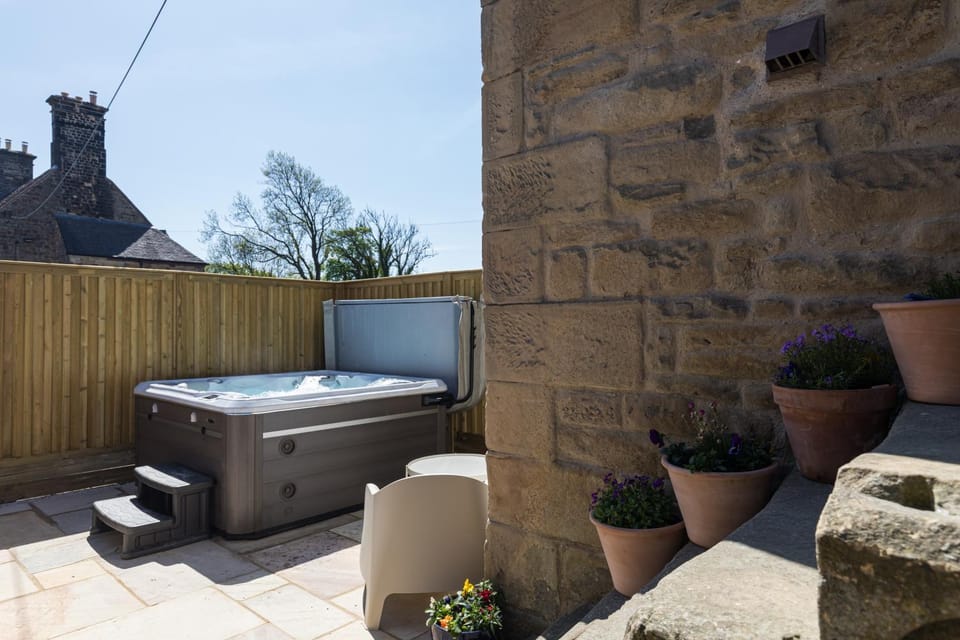 Patio, Garden, Hot Tub