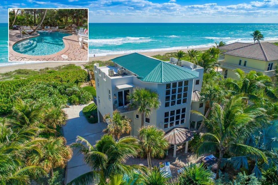 Chateau de la Mer Villa in Hutchinson Island