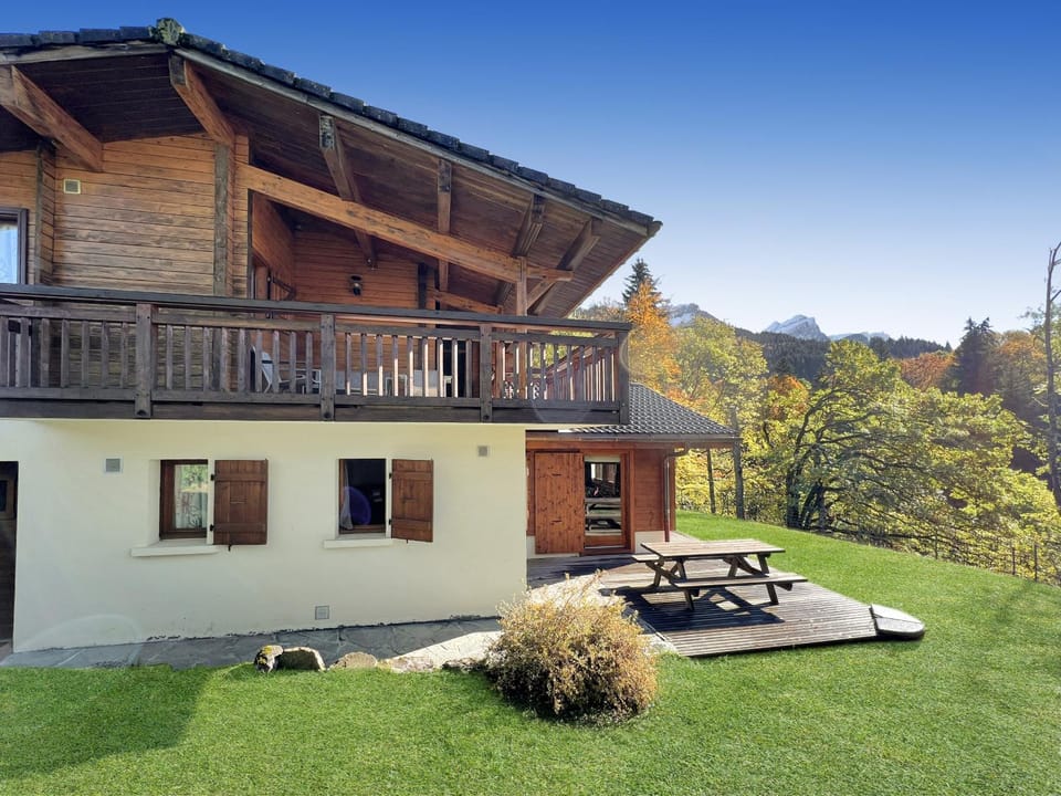 Chalet Haut Standing à proximité du centre (CH228) Chalet in Arâches-la-Frasse