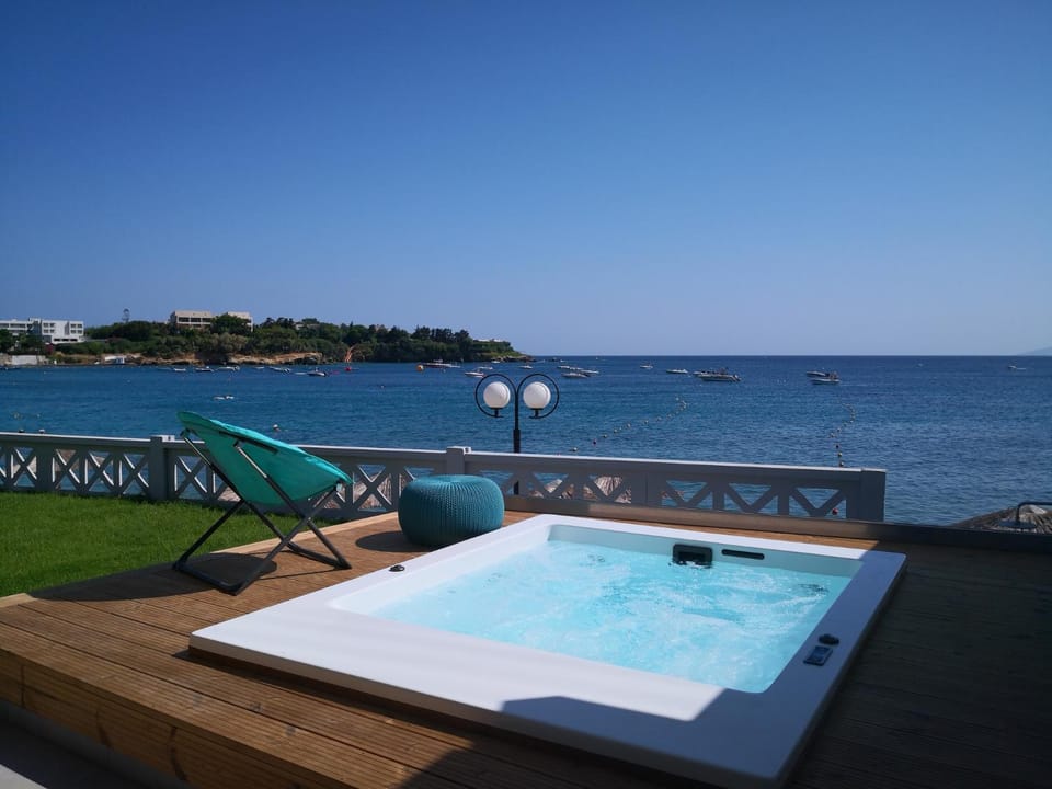 Hot Tub, Spa and wellness centre/facilities, Sea view