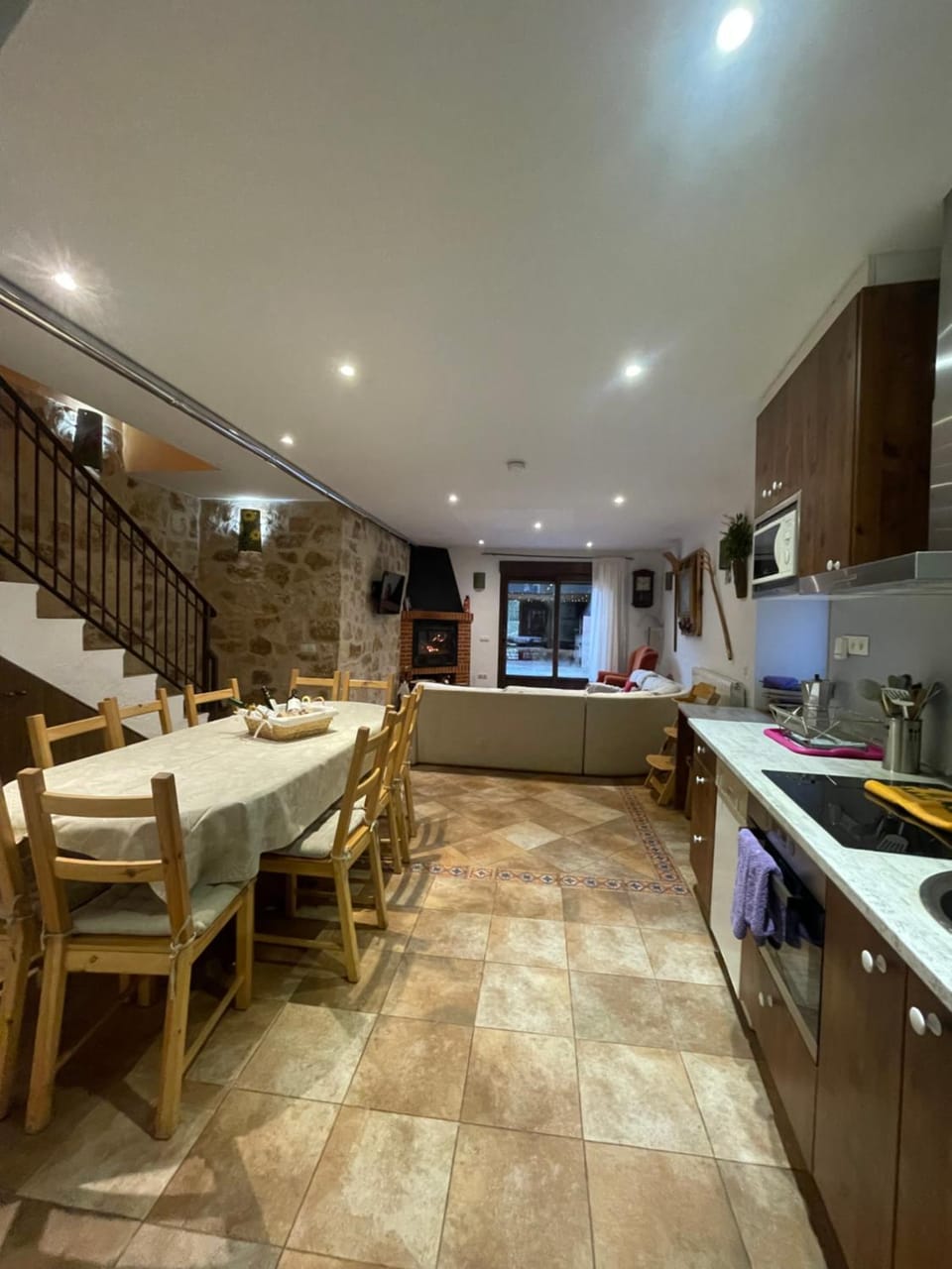 Kitchen or kitchenette, Living room, Seating area, Dining area, dishwasher, minibar, pet friendly, stove
