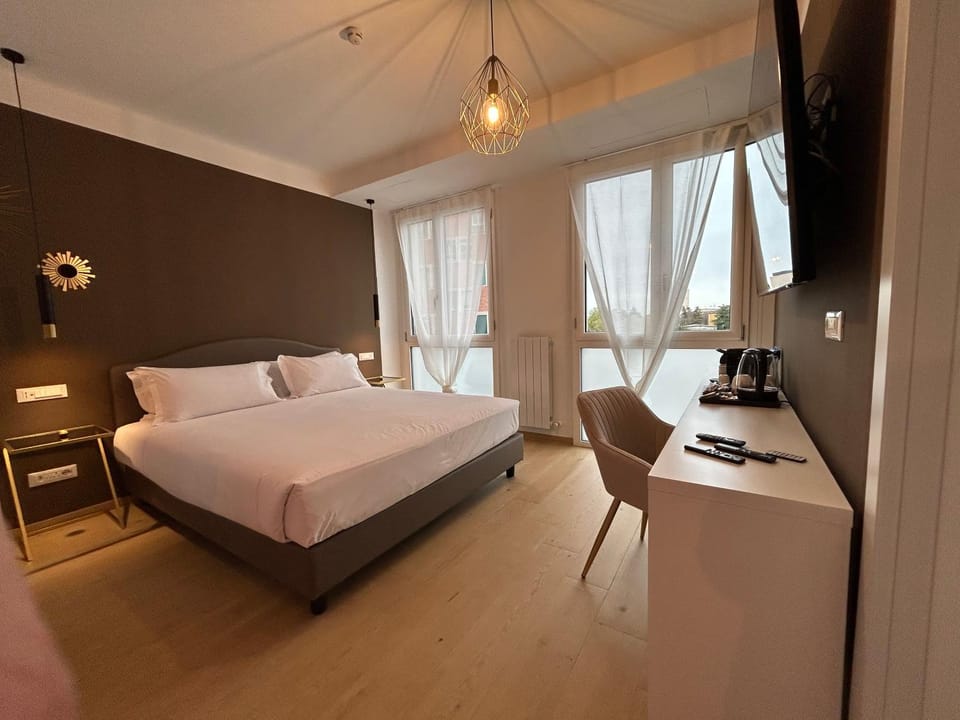 4 Star Suite SPA - Self Check-In Bed and Breakfast in Bologna