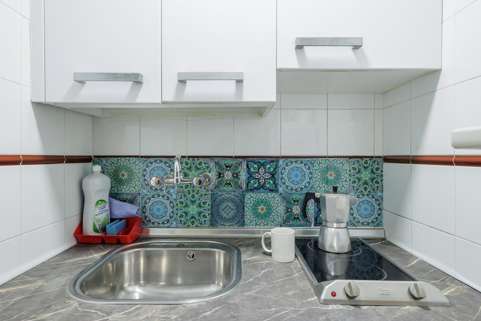 Kitchen or kitchenette, Living room