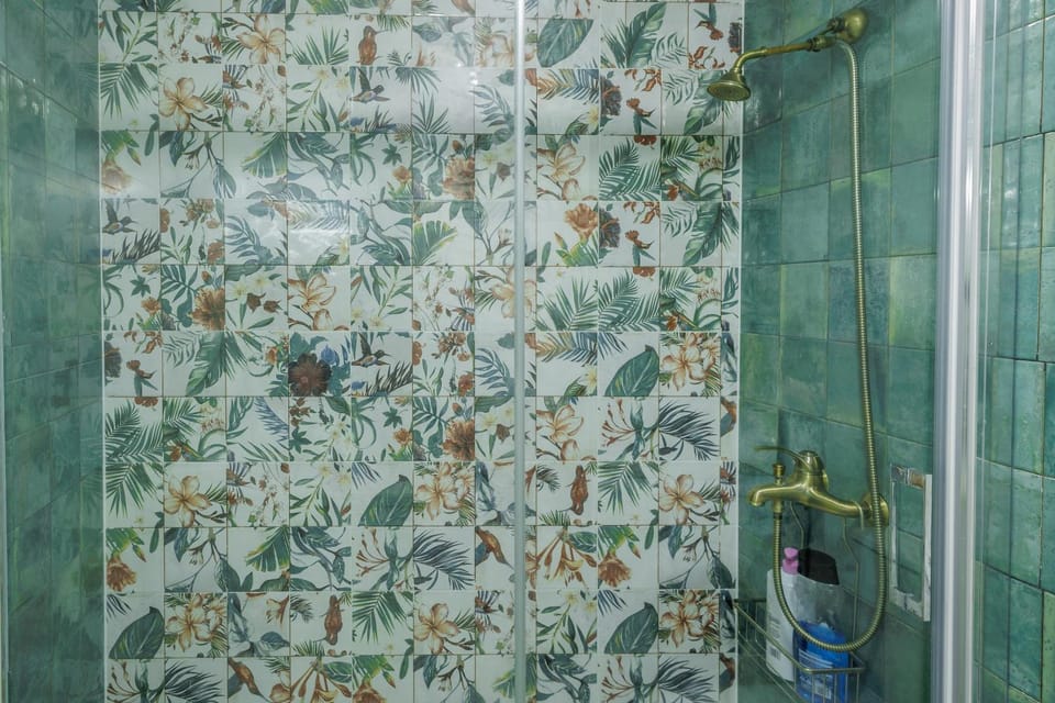 Bathroom, Living room