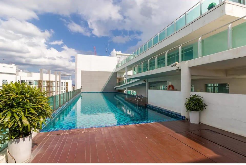 Swimming pool, Swimming pool