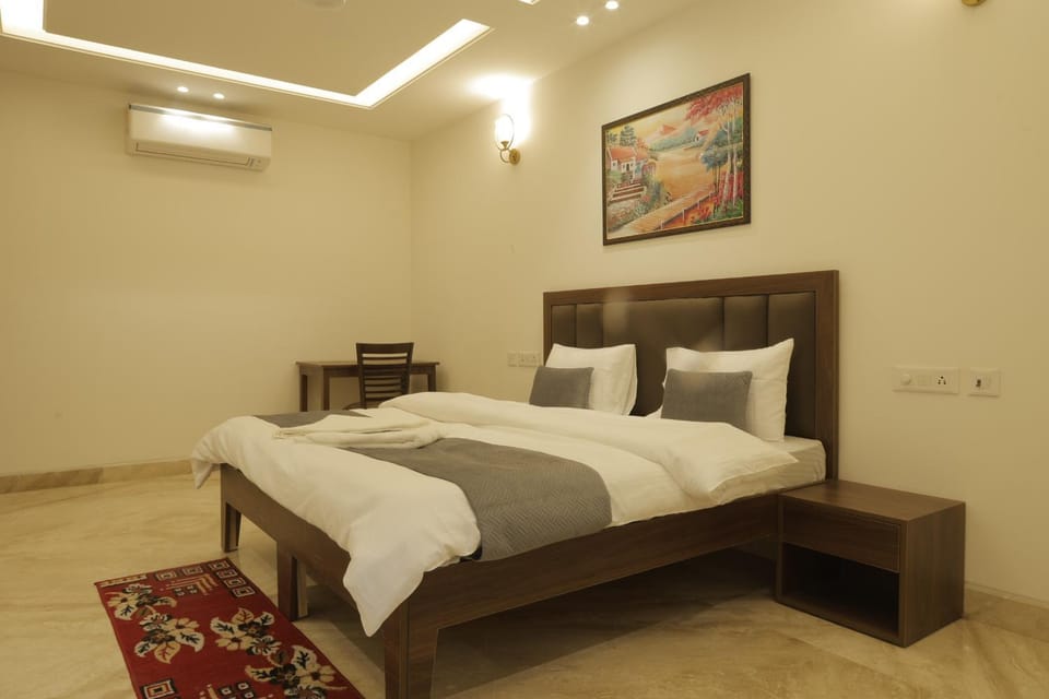 Under My Roof Superio Bed and Breakfast in New Delhi