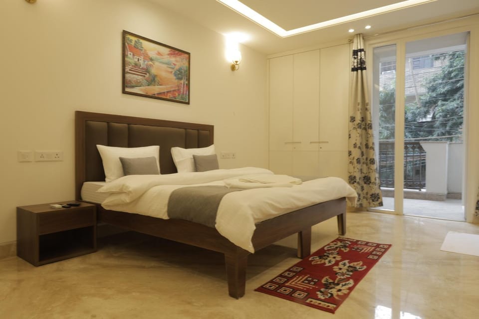 Under My Roof Superio Bed and Breakfast in New Delhi