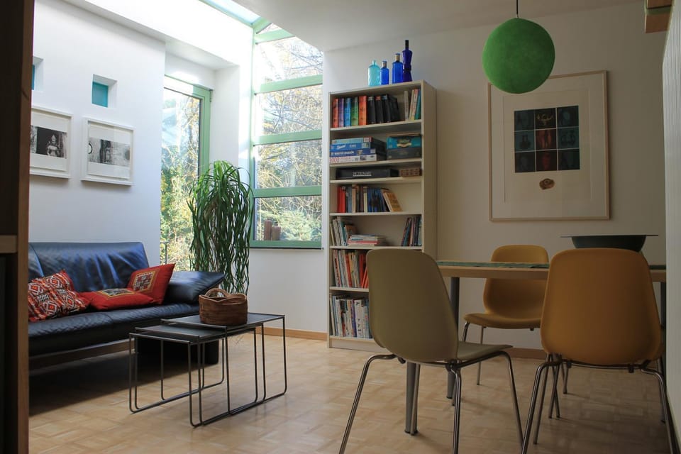 Library, Living room, Seating area