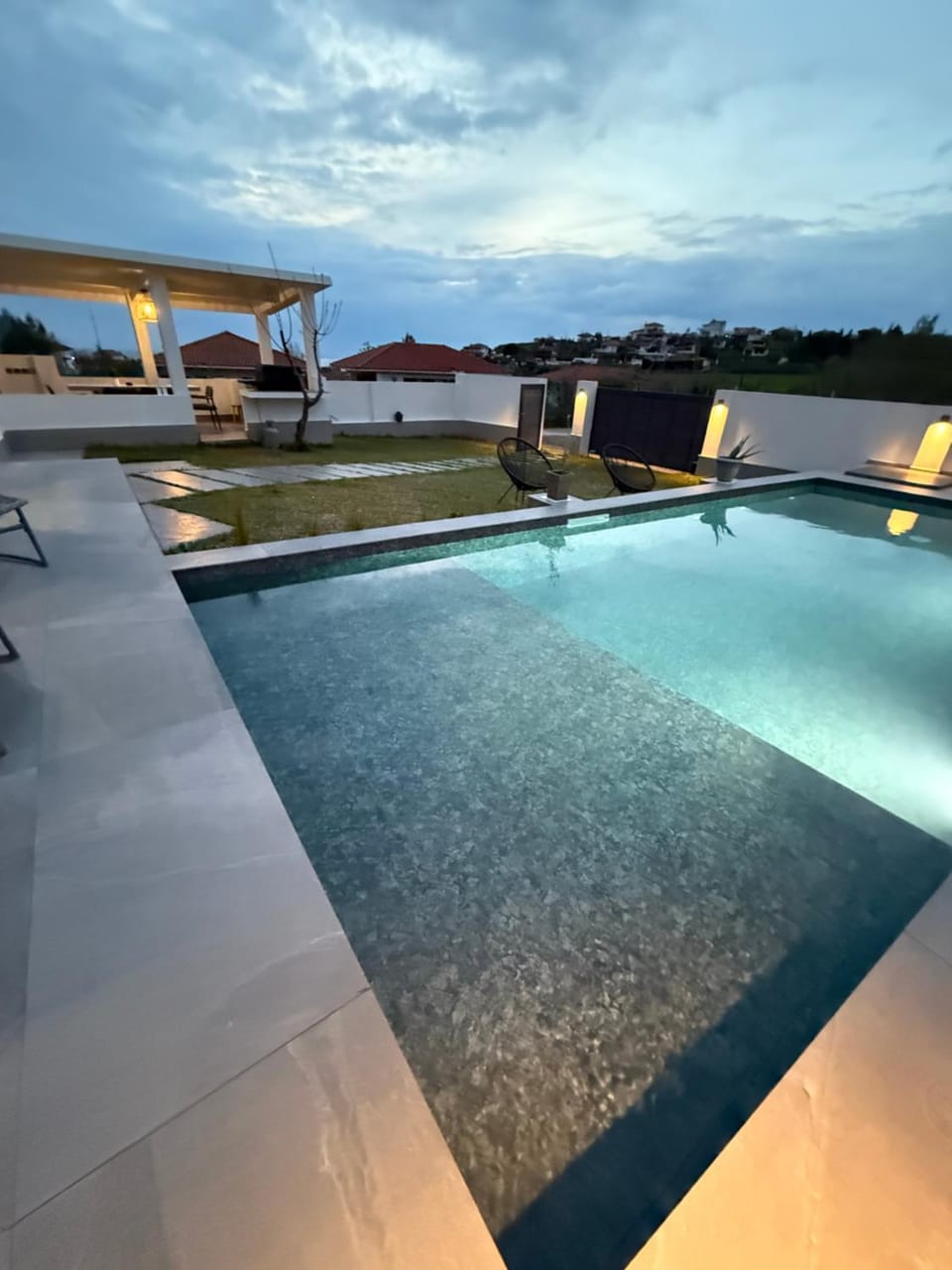 Swimming pool, Swimming pool