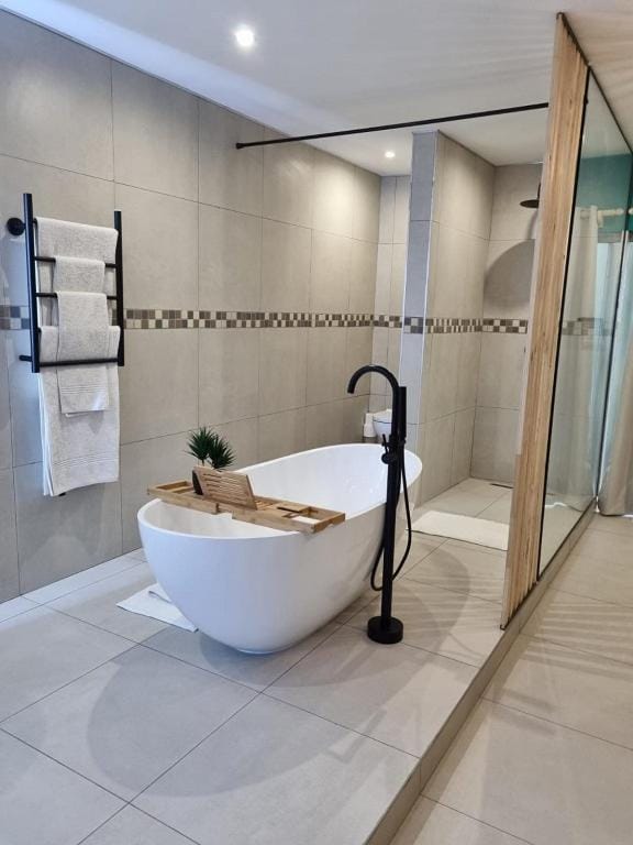Shower, Bath