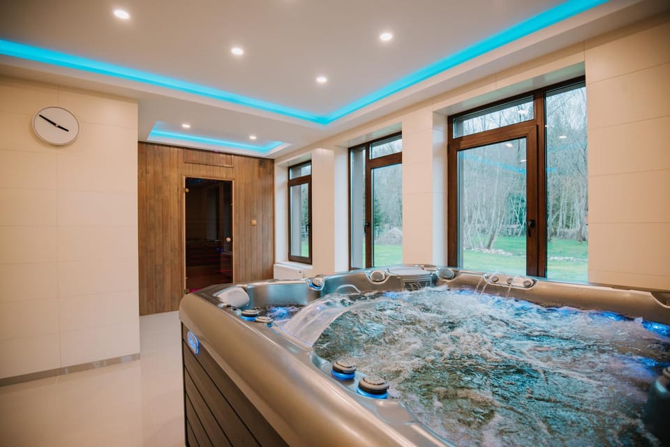 Hot Tub, Sauna, Spa and wellness centre/facilities