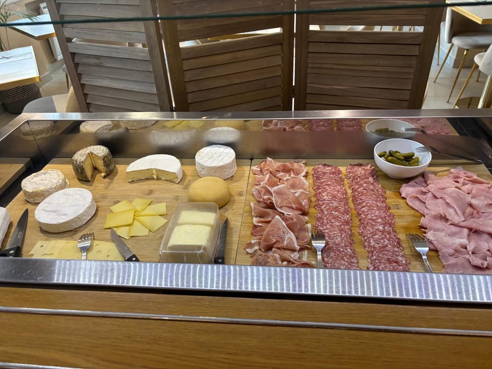 Breakfast, Buffet breakfast